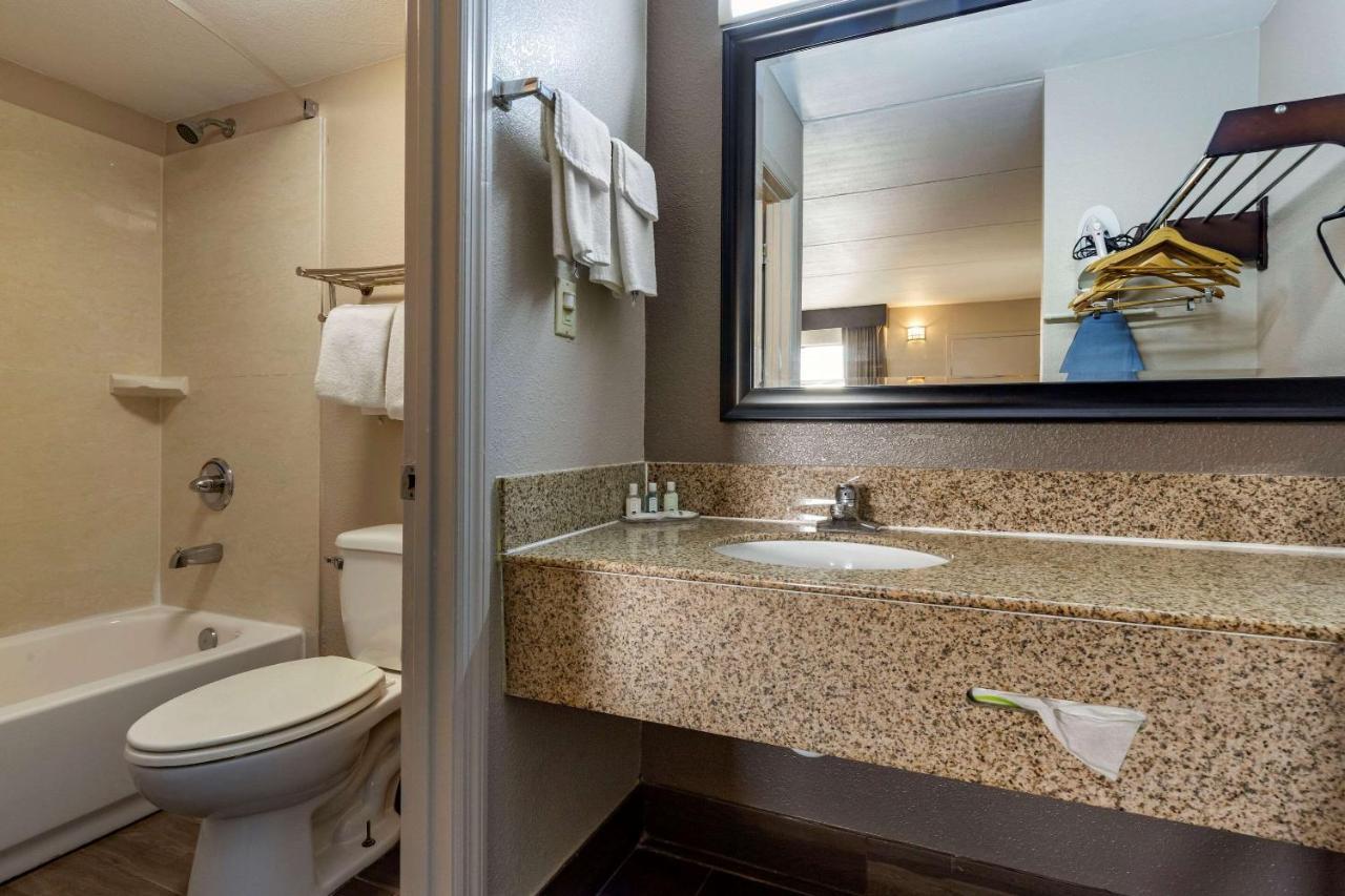 Quality Inn Duncan Spartanburg West Экстерьер фото